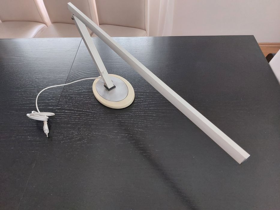 Lampa staniwiskowa Slim ACTIVE do robienia paznokci