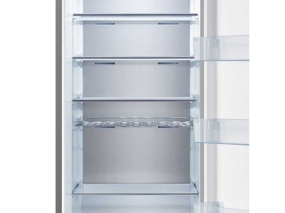 Frigorífico vertical Hisense No Frost — 1 porta, novo nunca usado