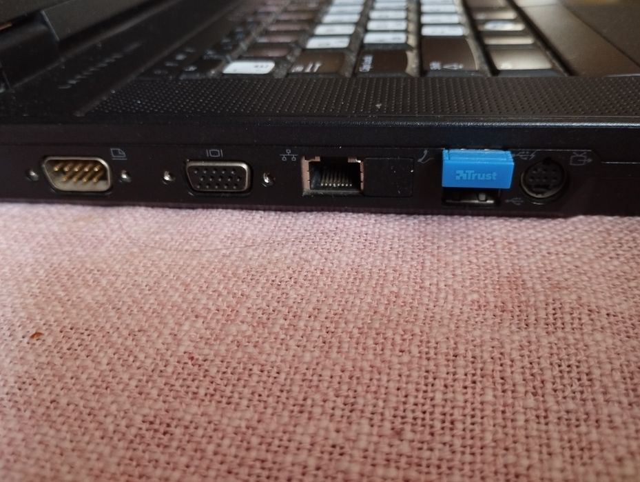 Наодбук DEL LATITUDE  E5500