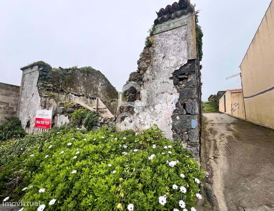Moradia em Estado de Ruina - Ponta Garça - Vila Franca do Campo