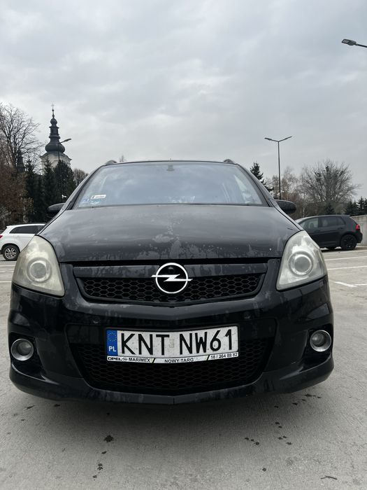 Opel Zafira 2.0T 240koni OPC 2005r