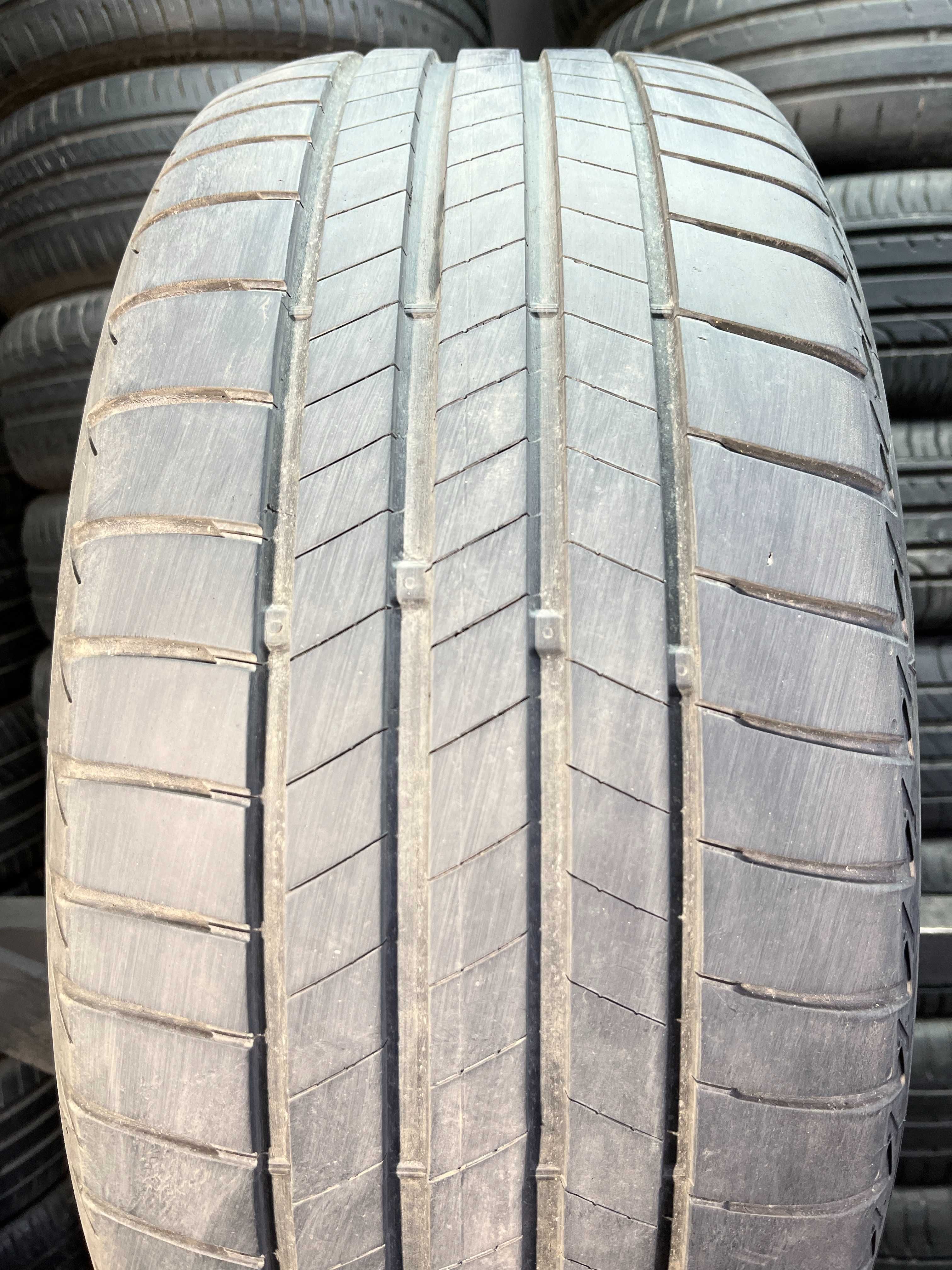 235/45 R18 Bridgestone пара літо / лето 2020 рік