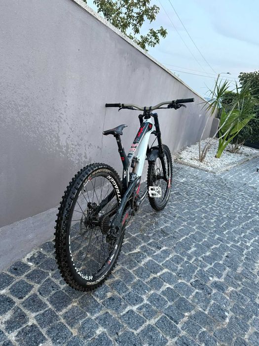 YT Tues CF Pro Bike L 2018 27,5