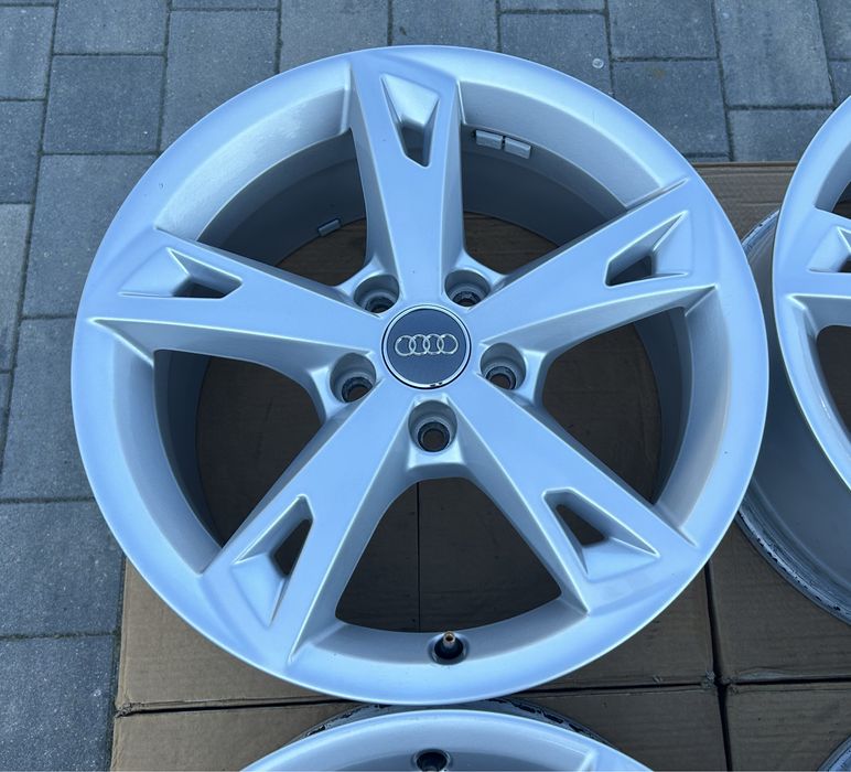 Oryginalne felgi Audi Q5 A3 A4 A5 A6 17" 5x112 8W0 ET38 s-line