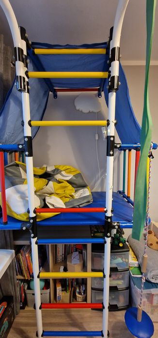 Domek dla dzieci drążek do ćwiczeń