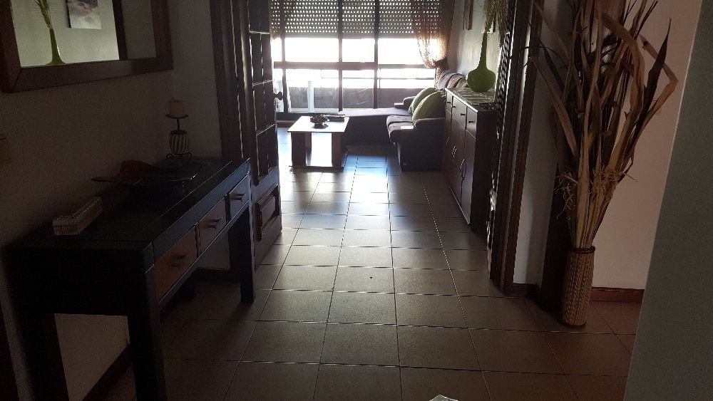 T2 praia da barra com garagem disponivel de 13 a 20 de julho promoçao)