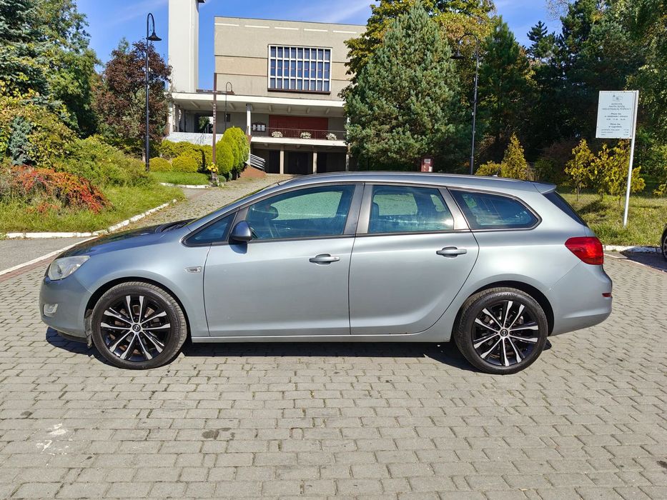 Opel Astra J 1,7 CDTi 110KM * Klima * Elektryka * Okazja!!