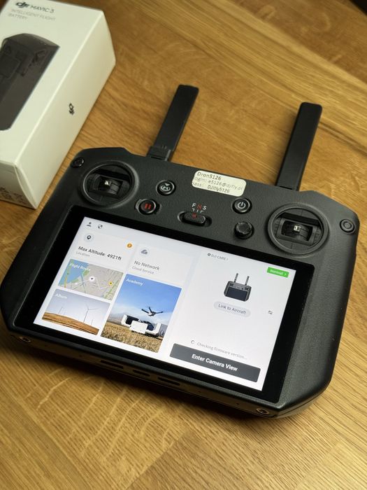 DJI Mavic 3. Аккумулятор, Пуль RC Pro