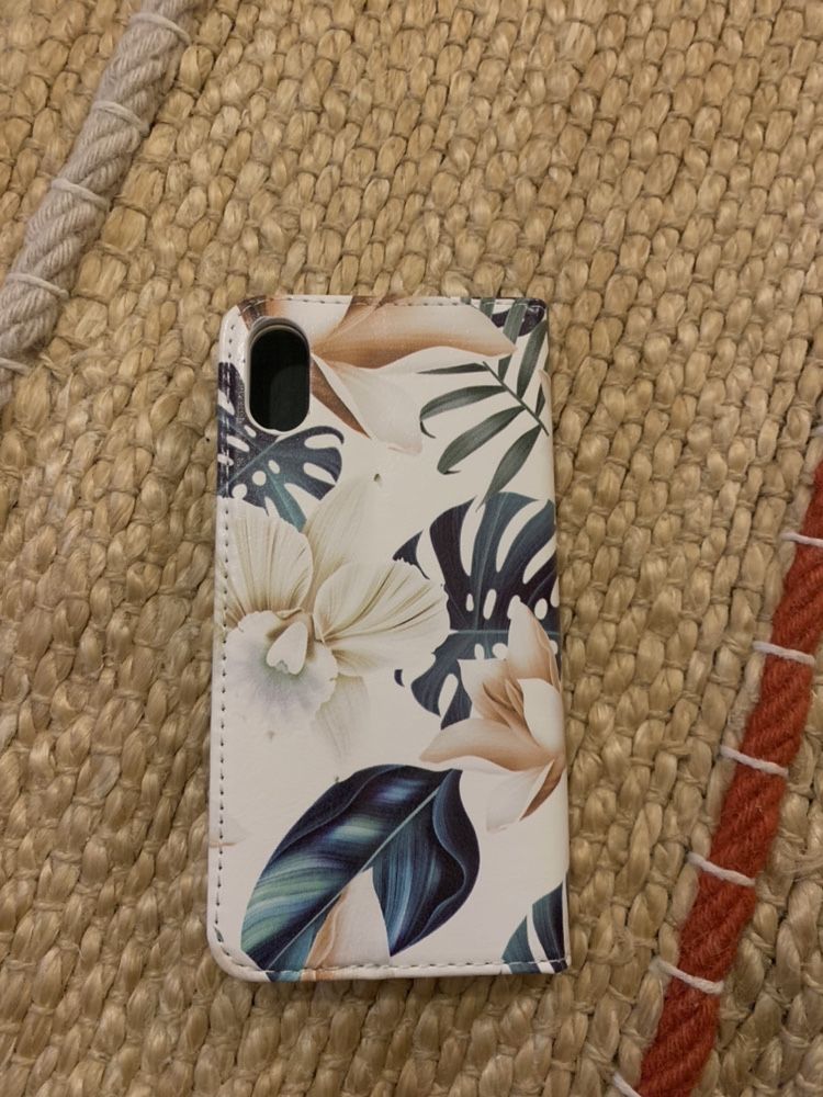 Etui zamykane pokrowiec NOWE iphone xs