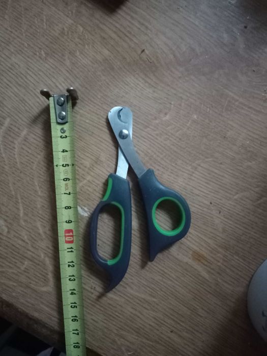 Кігті різка мала