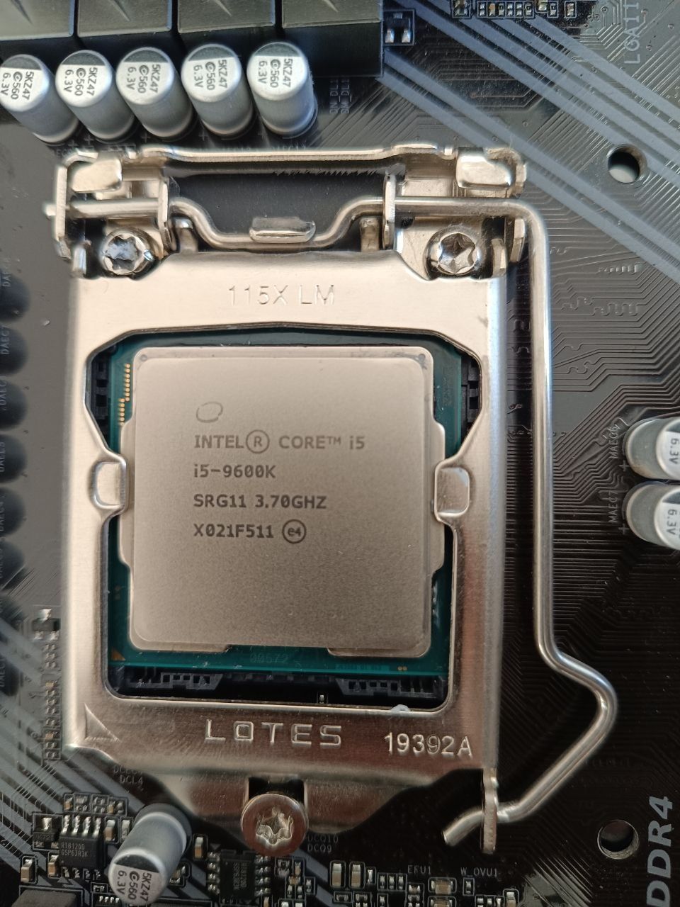 Płyta główna gigabyte Z390 + Procesor I59600K