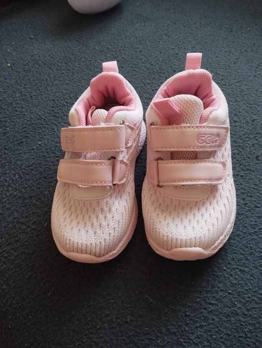 Buty dla dziewczynki