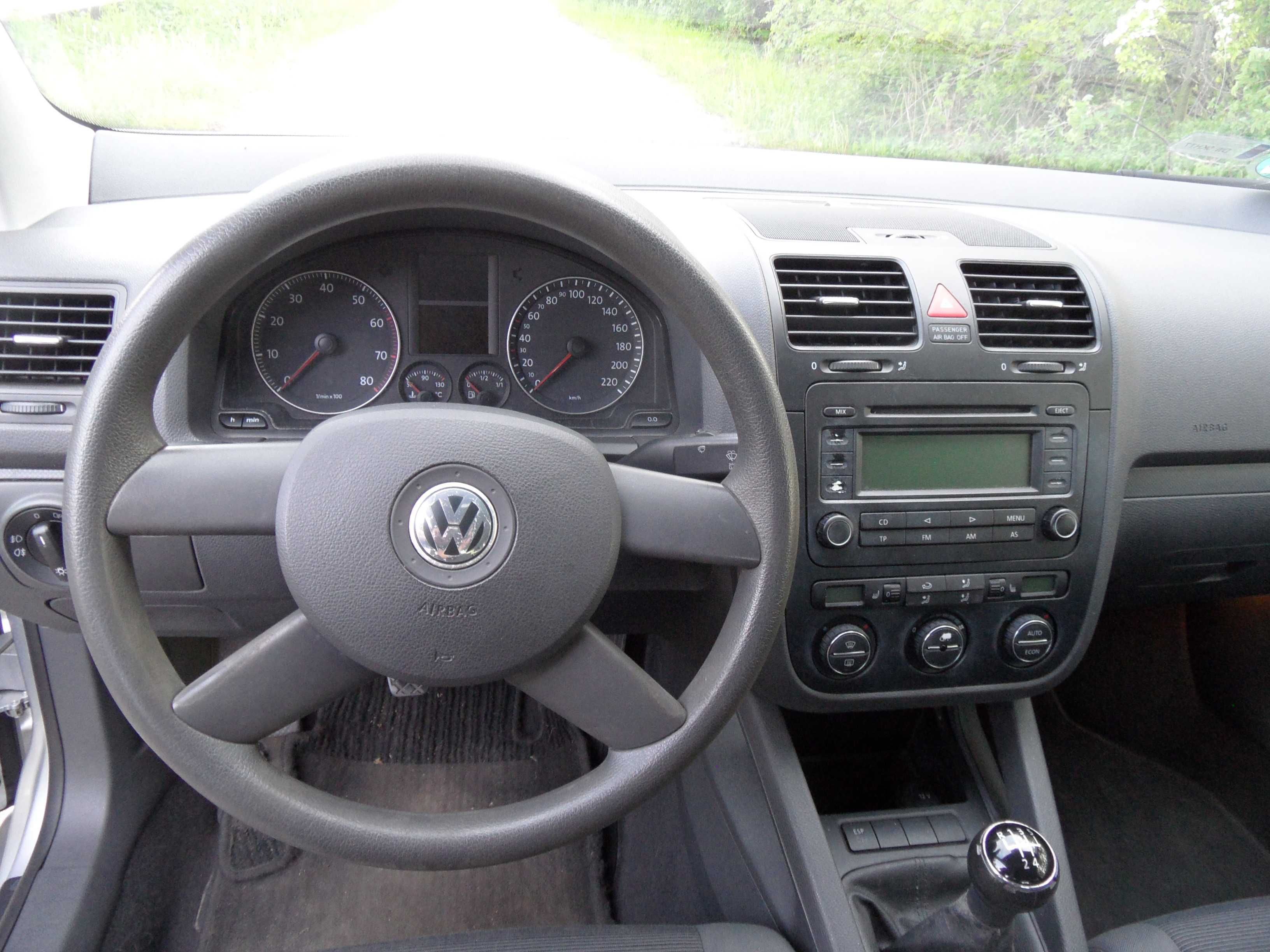 VW Golf V 1.4 FSI Climatronic Podgrzewane Fotele Zarejestrowany Poleca