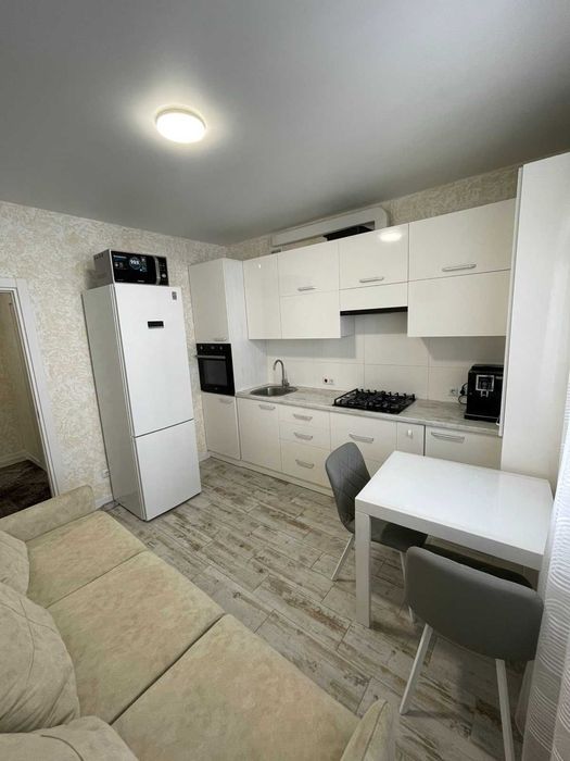 Терміновий продаж. БЕЗ КОМІСІЙ, з меблями та технікою Озерна.