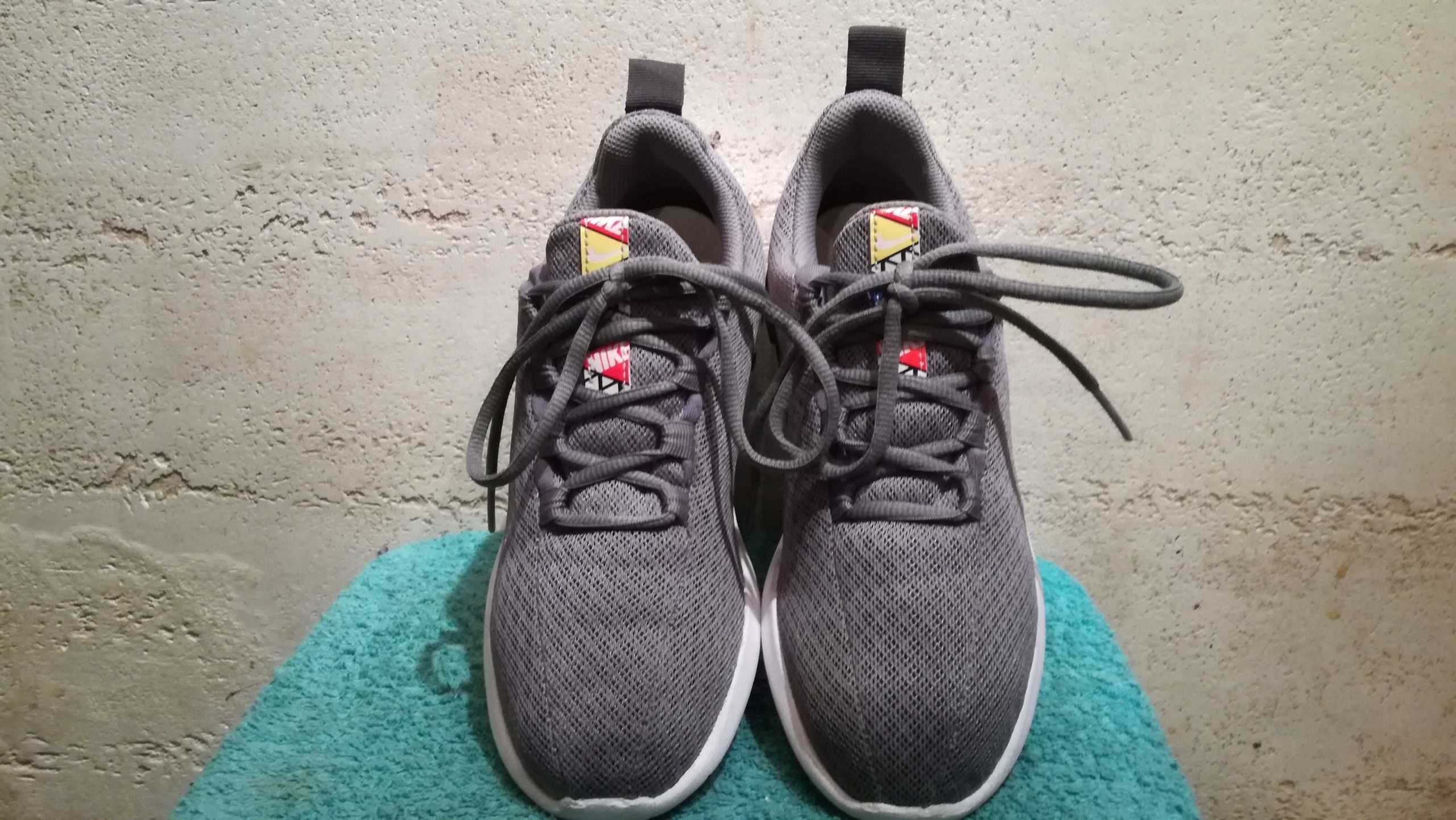 Buty do biegania NIKE VIELE r.37,5 stan bardzo dobry