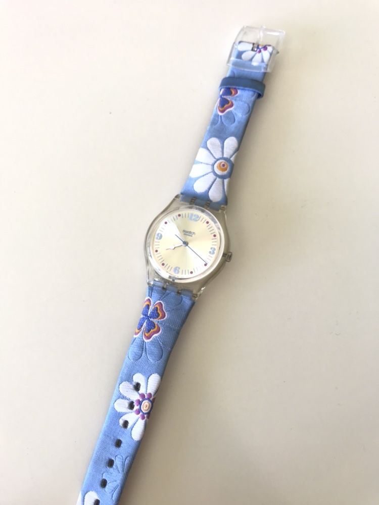Relógios Swatch com caixa