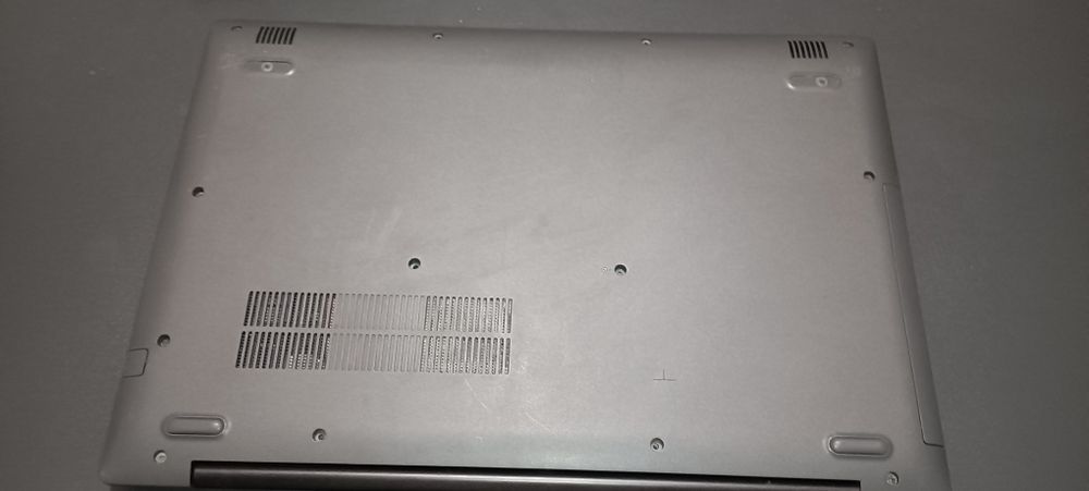 Ноутбук рабочийй