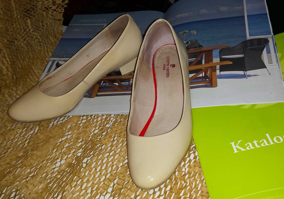 Детские подростковые кожаные лаковые туфли Pierre Cardin размер 37,5