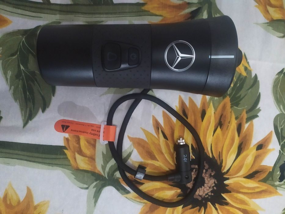 Ekspres do kawy Mercedes-Benz 24V, Handpresso