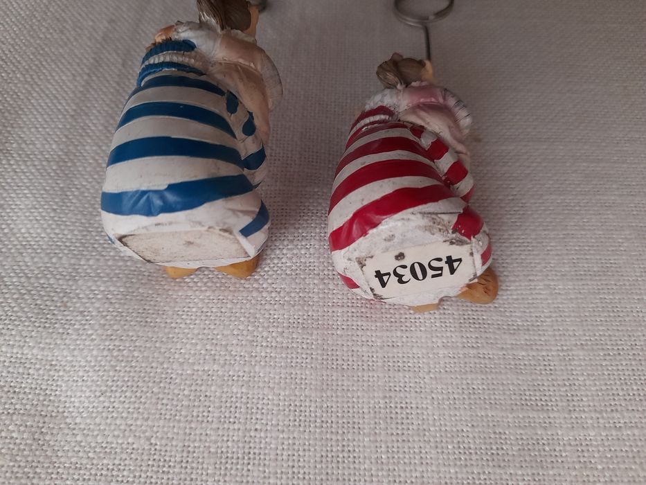 2 porta notas ou marcadores de lugar