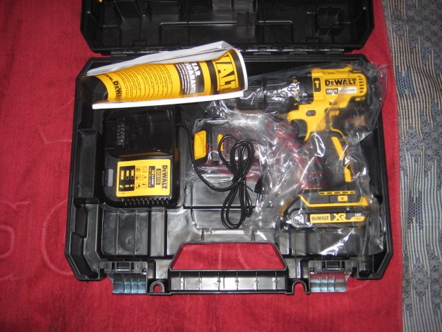 Дрель Dewalt DCD 778