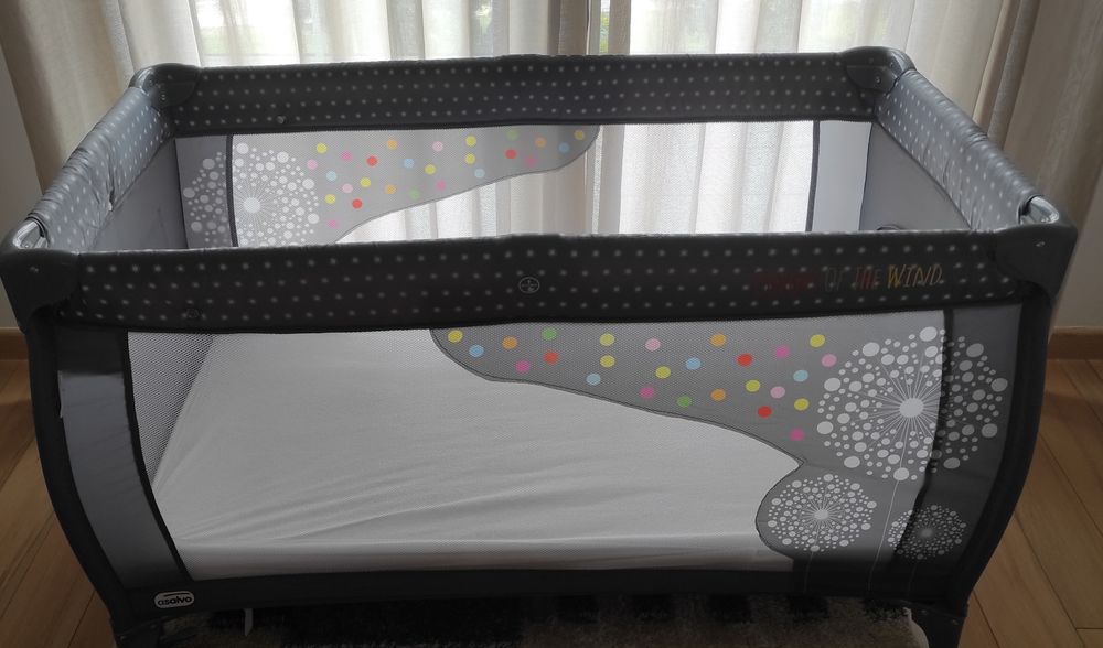 Cama de bebe desmontável e colchao