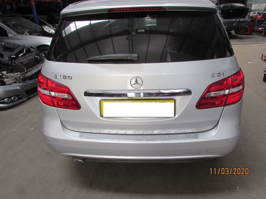 Mercedes B180 Blueefficiency de 2012 para peças