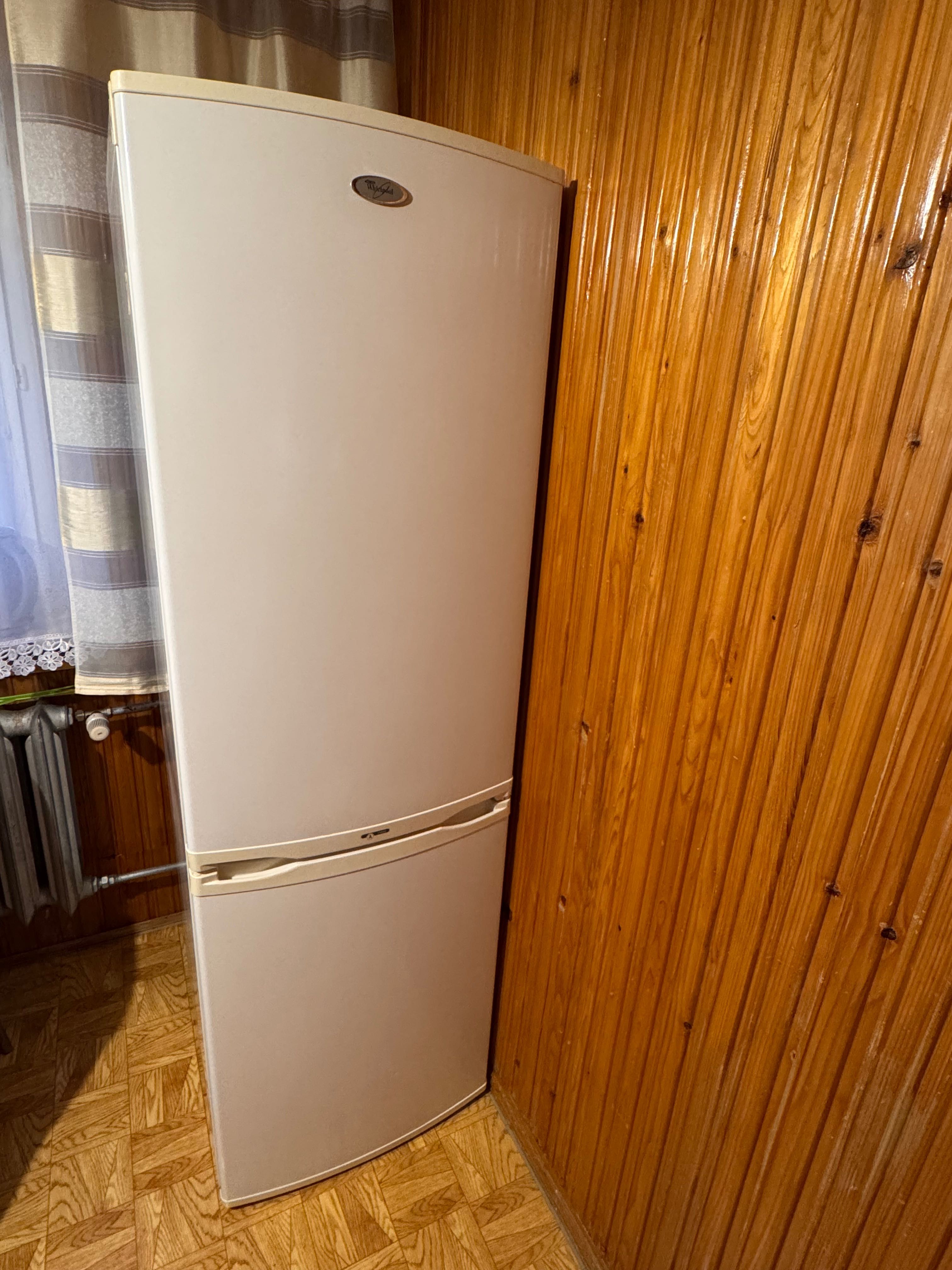 Lodówka Whirpool