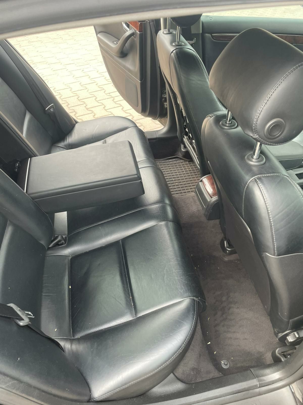 Audi A4b6 2.4 LPG 2002 rok /AUTOMAT/ XENON / nowy rozrząd/ skory