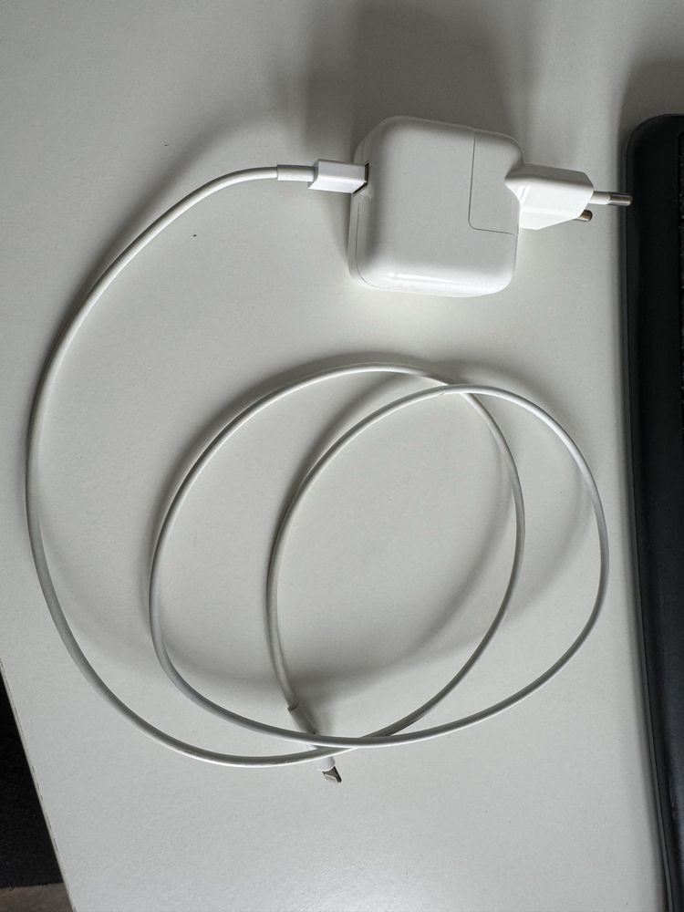 Carregador USB Original Apple - CARREGGA RÁPIDO
