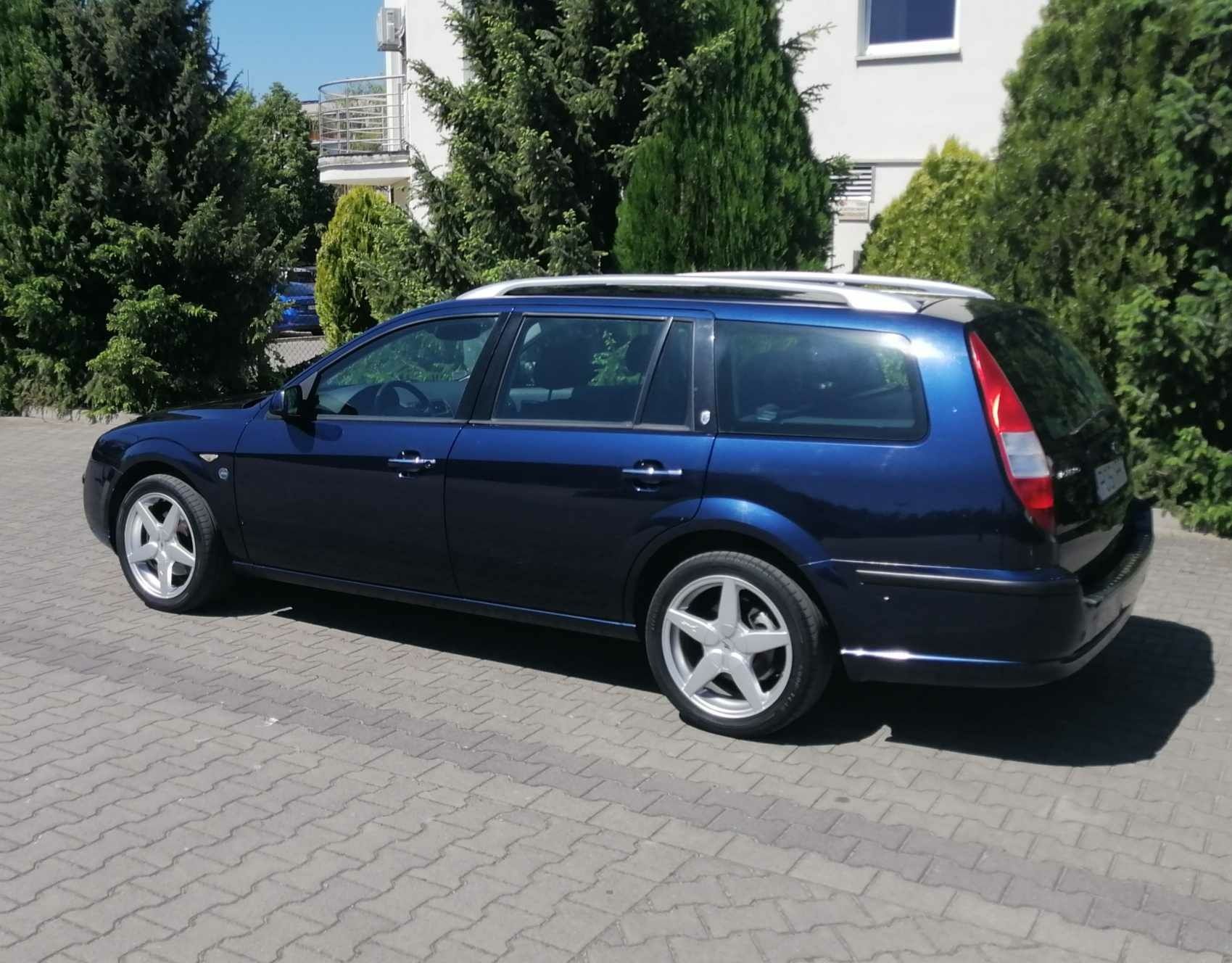 Mondeo Ghia Lift 2006r 1.8 Benzyna 125 Koni 265 tyś Przebiegu 4 Klucze