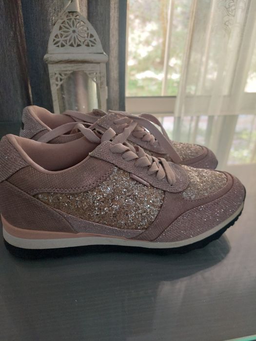 Ténis Mustang rosa com brilhantes, tam 37