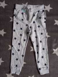 NOWE spodnie dresowe dresy sinsay 116 gwiazdka gwiazdki gwiazdy metka
