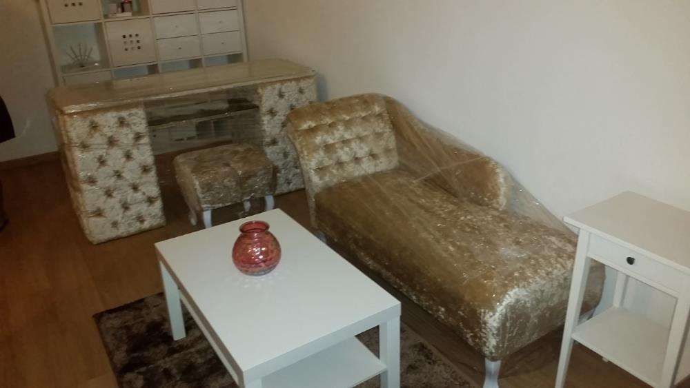 Mesa de Manicure capitonê Veludo brilhante, 140x50cm altura80cm