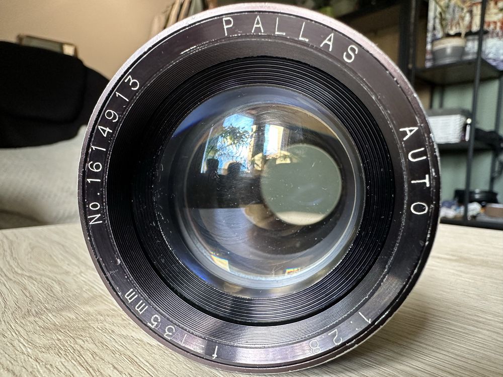 Obiektyw Pallas 2.8/135 mm