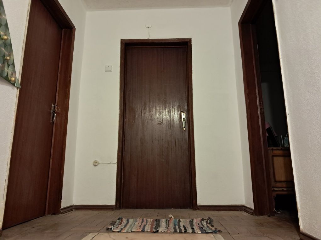 Casa com 3 pisos para venda em Lourosa- OHP
