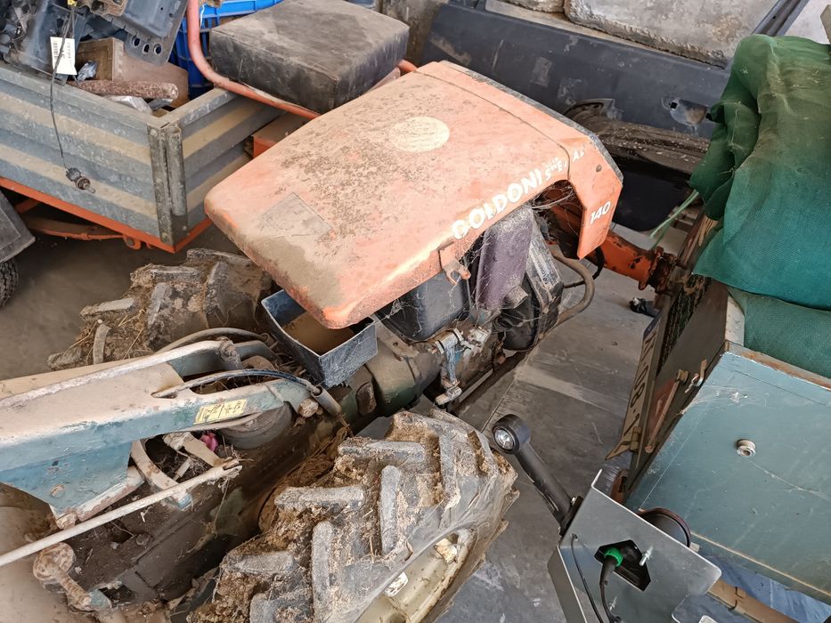 Motocultivador bom estado