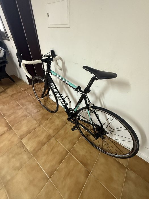 Bicicleta de estrada (merida)