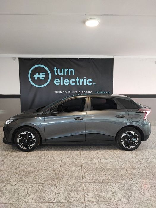 MG MG4 51 kWh Standard