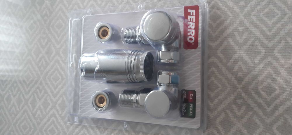 Zestaw termostatyczny kątowy  FERRO ZTX1CR+GT31