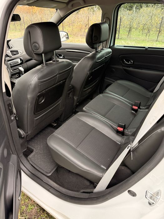 Renault Scenic 3 na czesci zderzak drzwi lampy kola maska fotele klapa