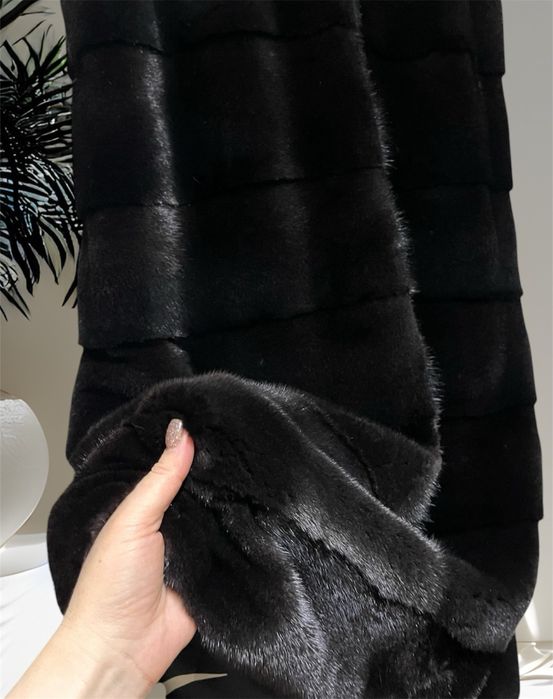 Black glama шуба жилет GF Ferre 110 см р. С-М