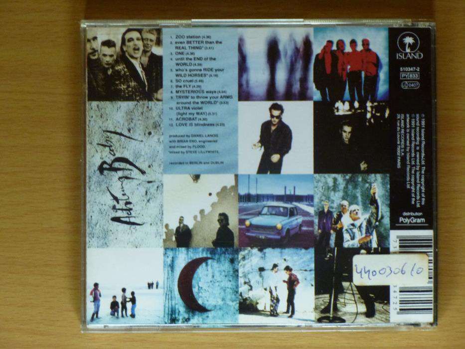 Cds de musica dos U2