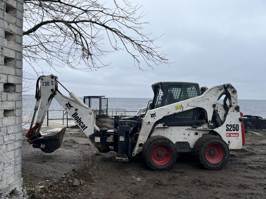 Послуги екскаватора,экскаватор на базі bobcat