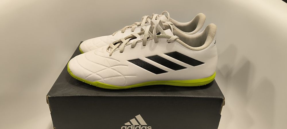 Halówki Adidas Copa Pure 4 rozm. 41 i 1/3