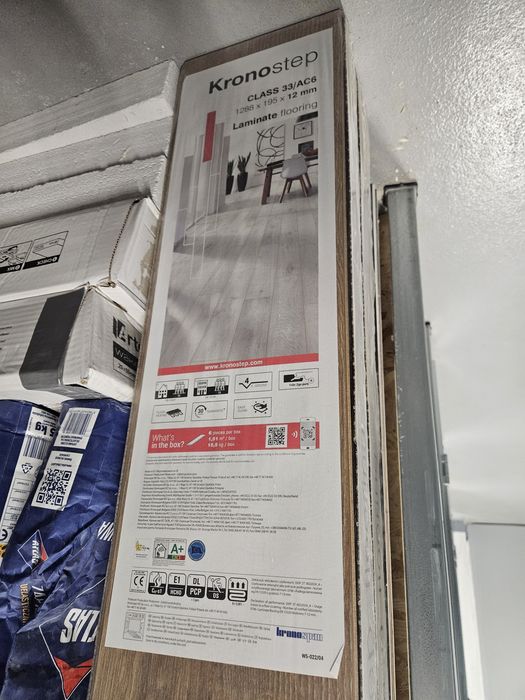 Panel podłogowy Kronostep Dąb Mandisa 12 mm AC 6