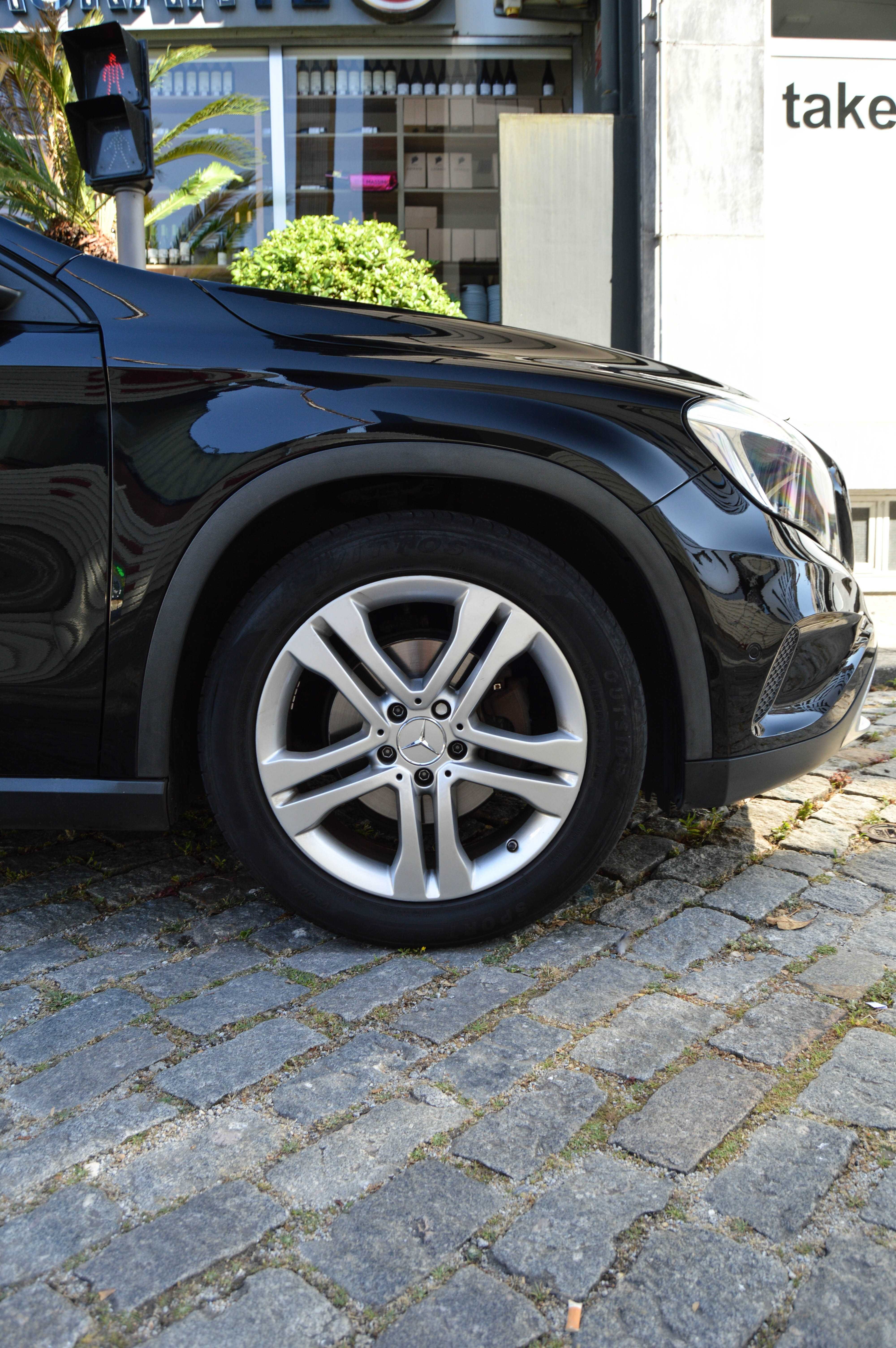 Mercedes-Benz GLA 180d