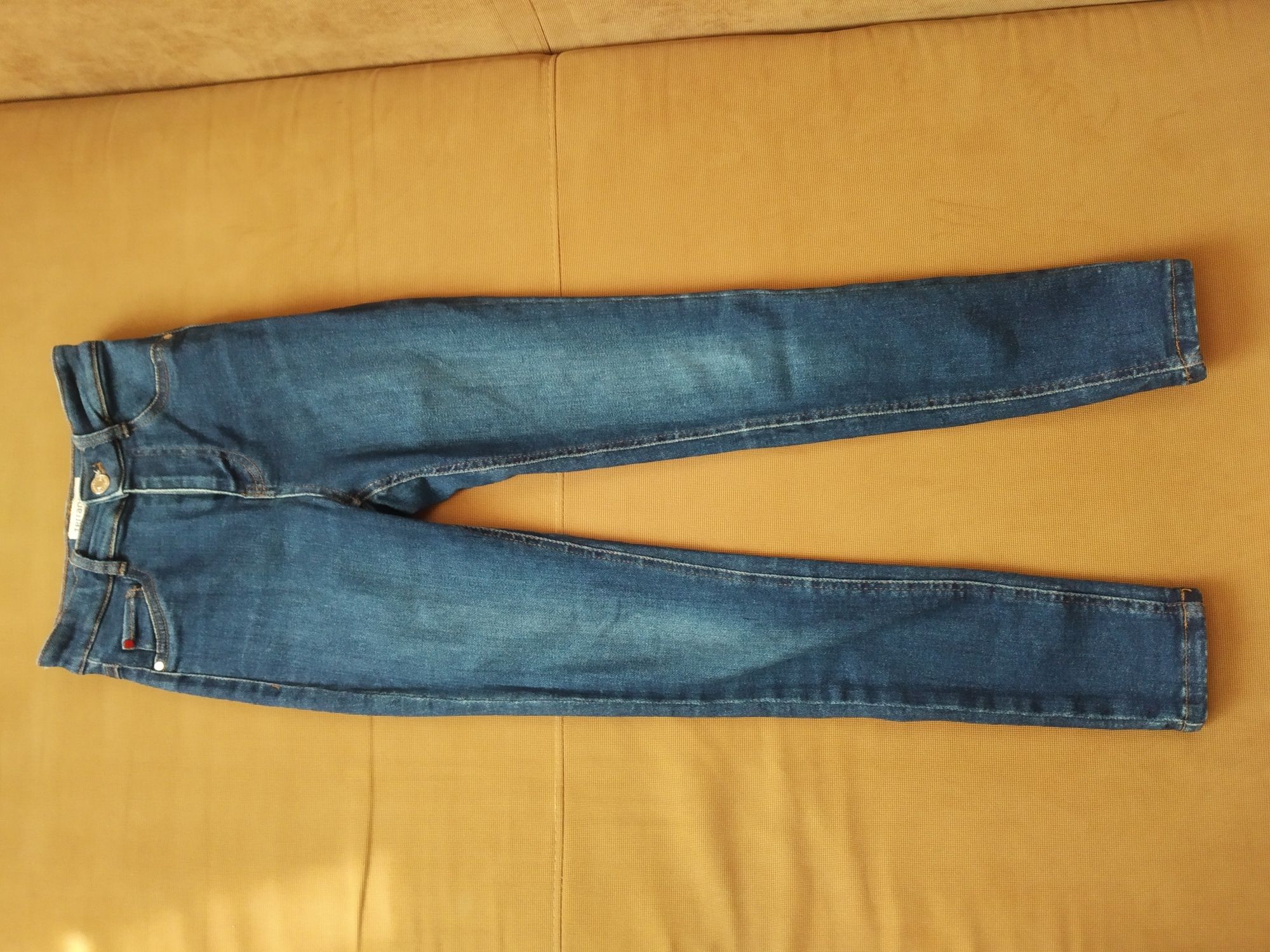 Женские джинсы Skinny