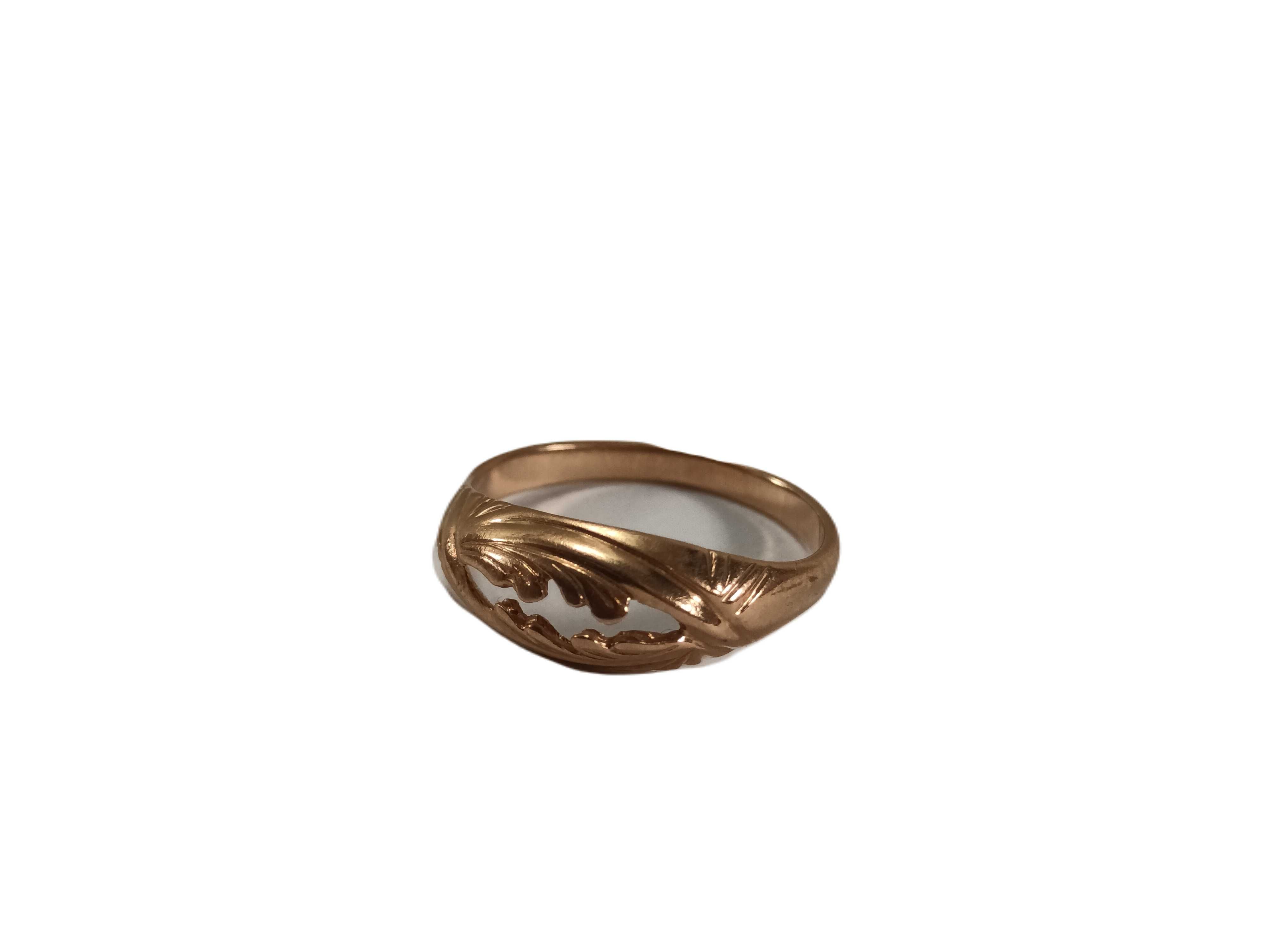 ZL725 złoty pierścionek z tłoczonym wzorem i ażurem 585 rozmiar: 12