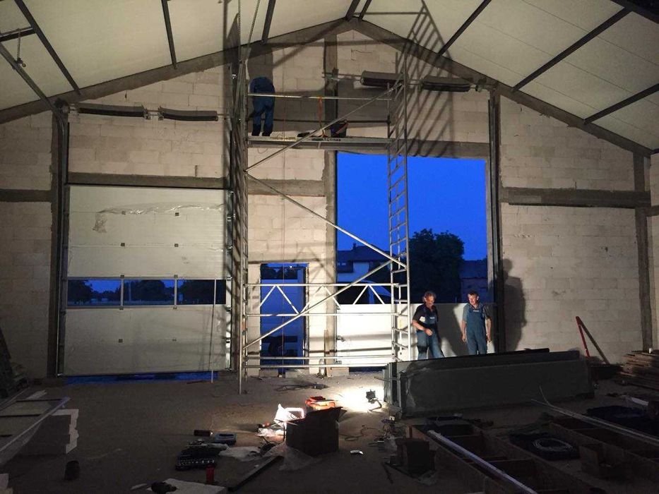 Kompletna brama segmentowa w częściach bez panela 4000x4000